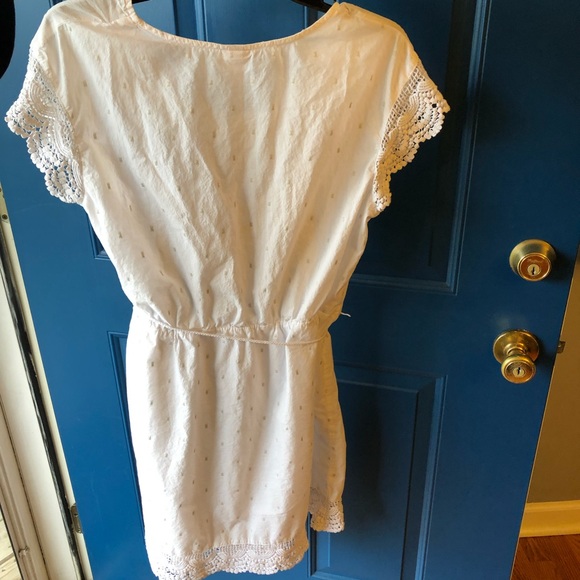 White lace dress - Picture 3 of 7